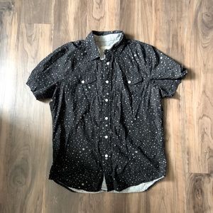 Men’s casual short sleeve button down shirt